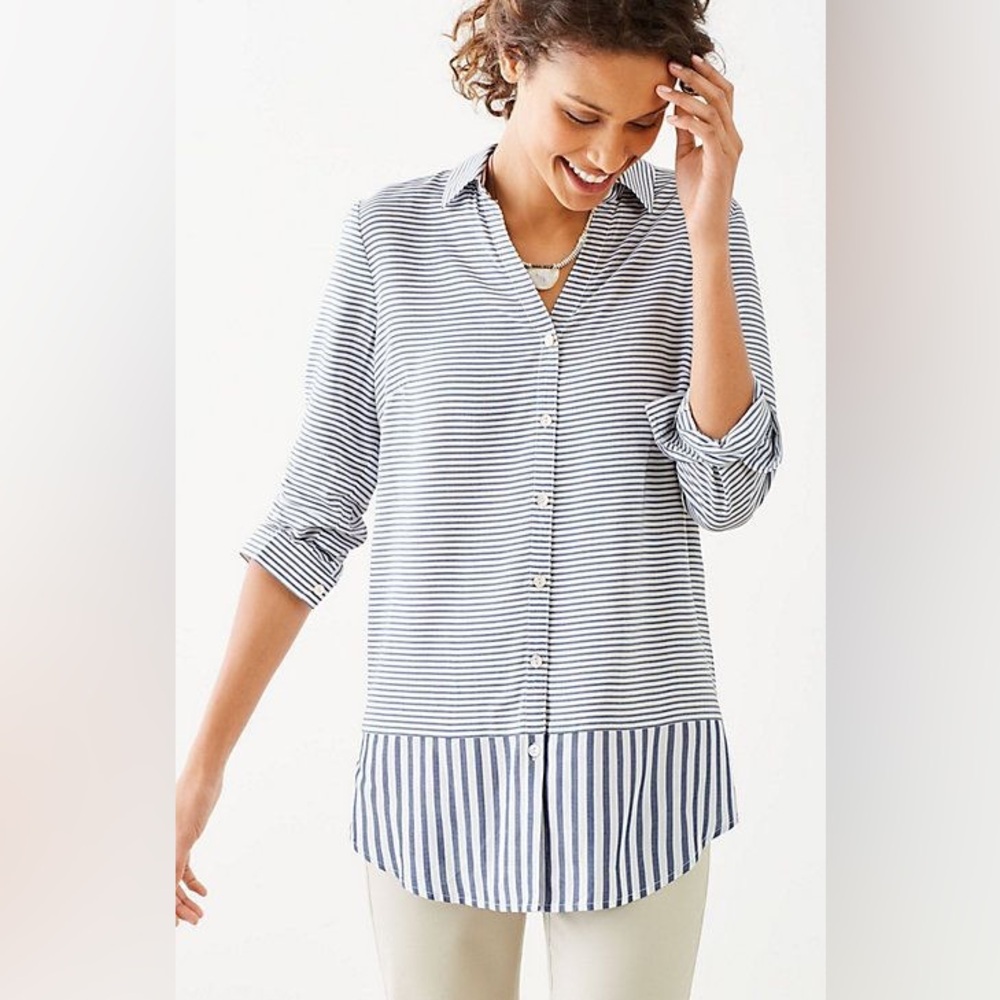 J. Jill Black and White Casual Button Down Shirt